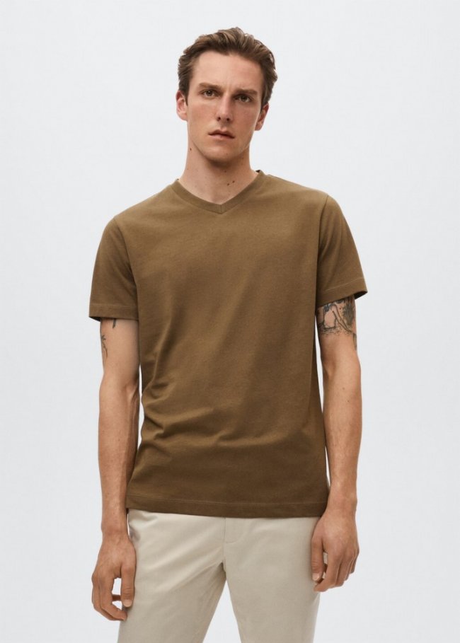 Mango Camiseta básica cuello pico - Ocre