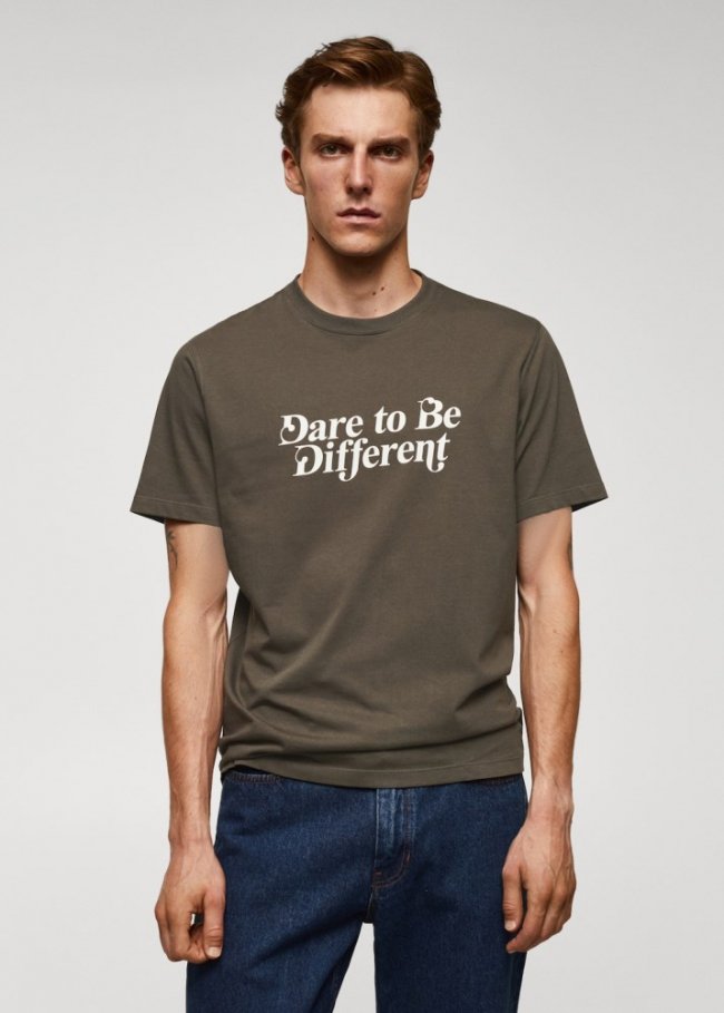 Mango Camiseta 100% algodón estampado pecho - Khaki