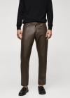 Mango Pantalón slim fit efecto piel - Khaki