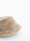 Mango Gorro bucket pelo - Marrón medio