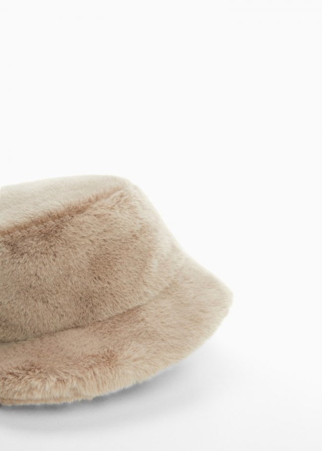 Mango Gorro bucket pelo - Marrón medio