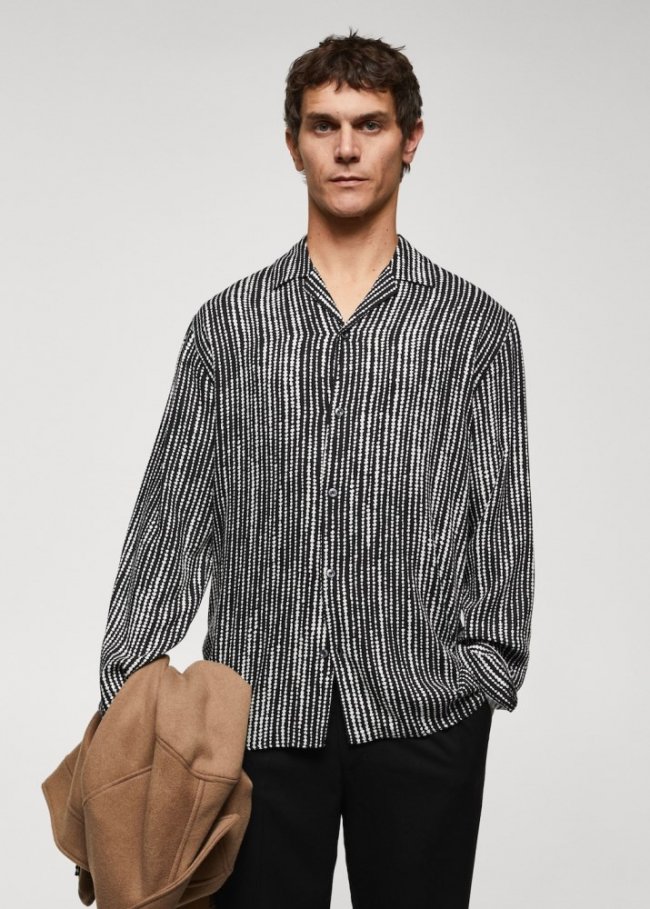 Mango Camisa estampada cuello bowling - Negro