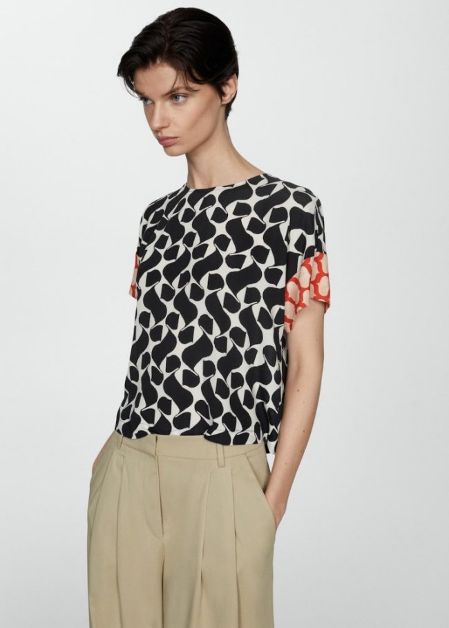 Mango Blusa estampada terminaciones en contraste - Negro