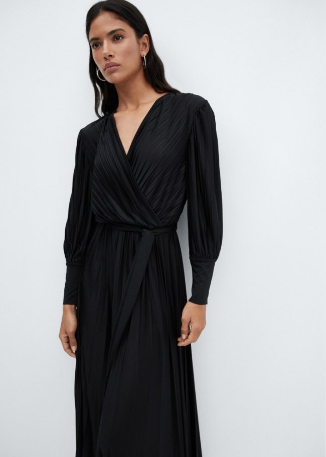 Mango Vestido cruzado plisado - Negro