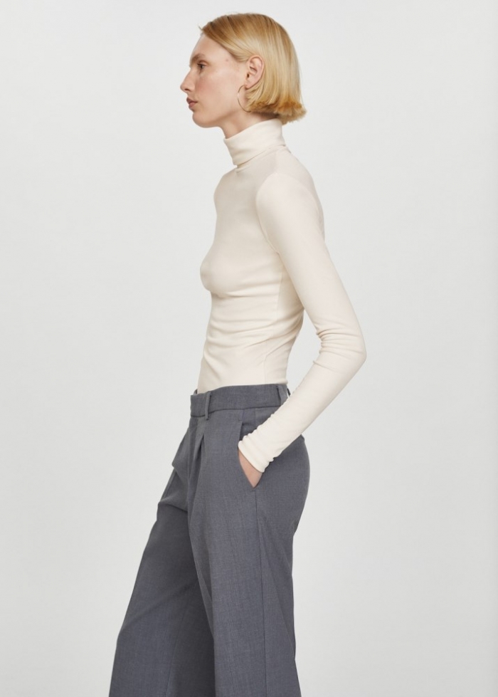 Mango Camiseta modal cuello vuelto - Blanco roto