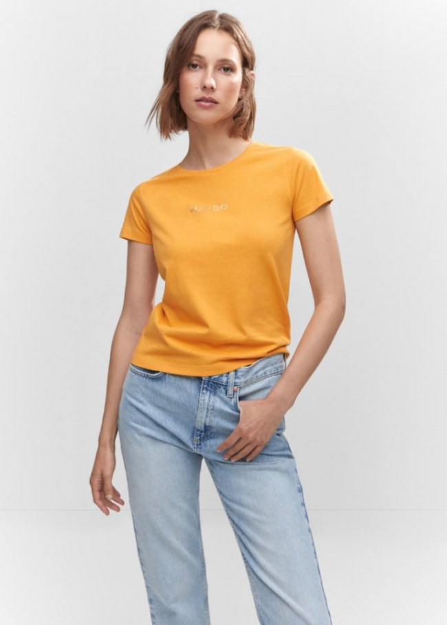 Mango Camiseta logo metalizado - Mostaza