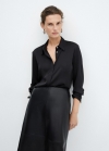 Mango Camisa fluida satinada - Negro
