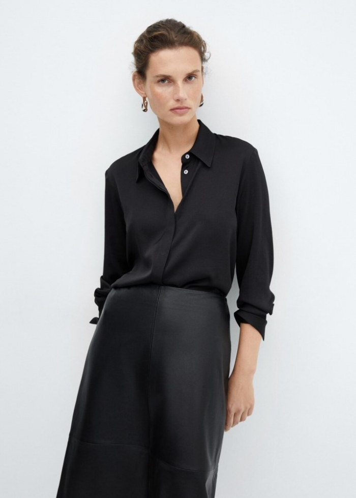 Mango Camisa fluida satinada - Negro