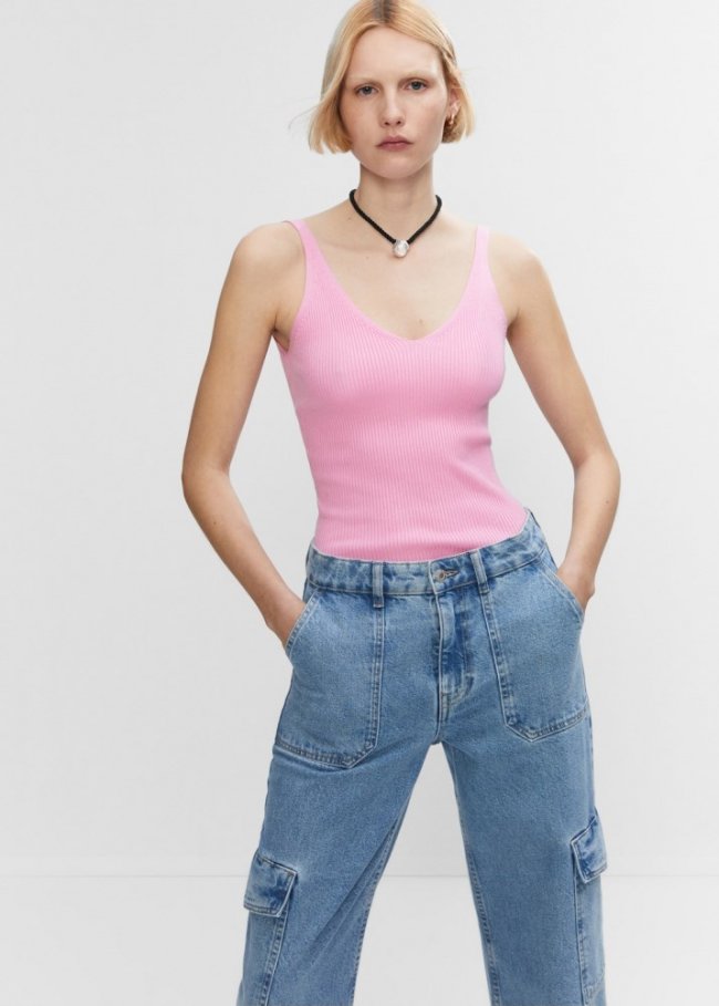 Mango Top punto escote pico - Rosa pastel