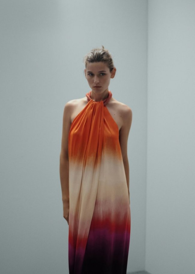 Mango Vestido satinado cuello rígido strass - Naranja