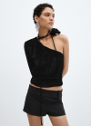 Mango Blusa terciopelo maxi flor - Negro