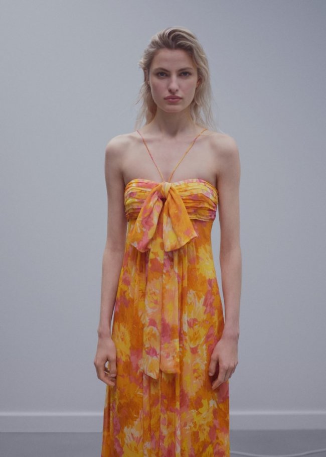 Mango Vestido plisado escote lazo - Naranja pastel