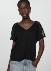 Mango Camiseta detalles calados - Negro