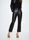 Mango Pantalón efecto piel - Negro