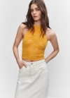 Mango Top crochet cuello halter - Mostaza