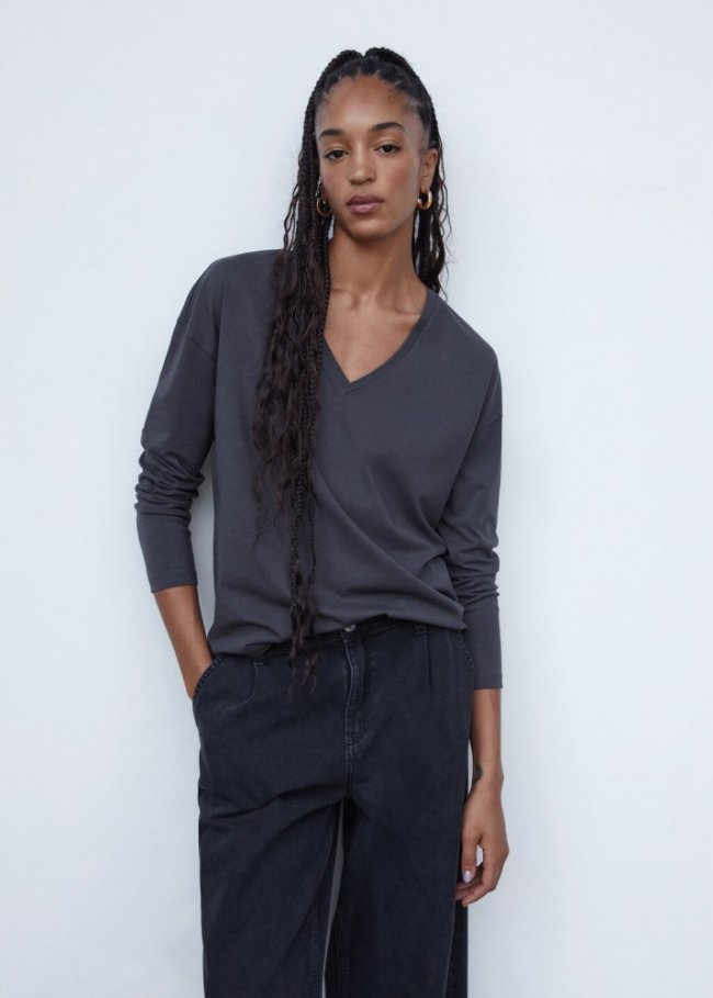 Mango Camiseta algodón cuello pico - Gris oscuro vigoré