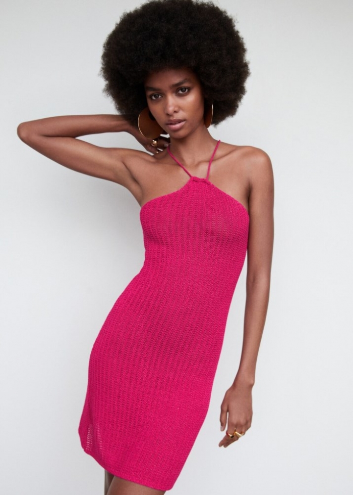 Mango Vestido crochet cuello halter - Fucsia