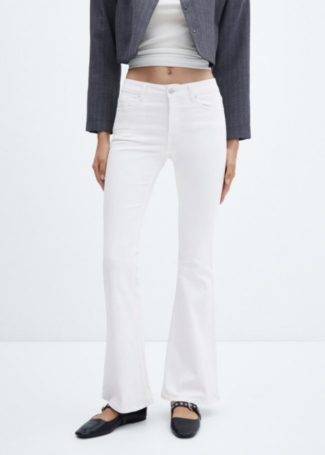 Mango Jeans flare tiro medio - Blanco