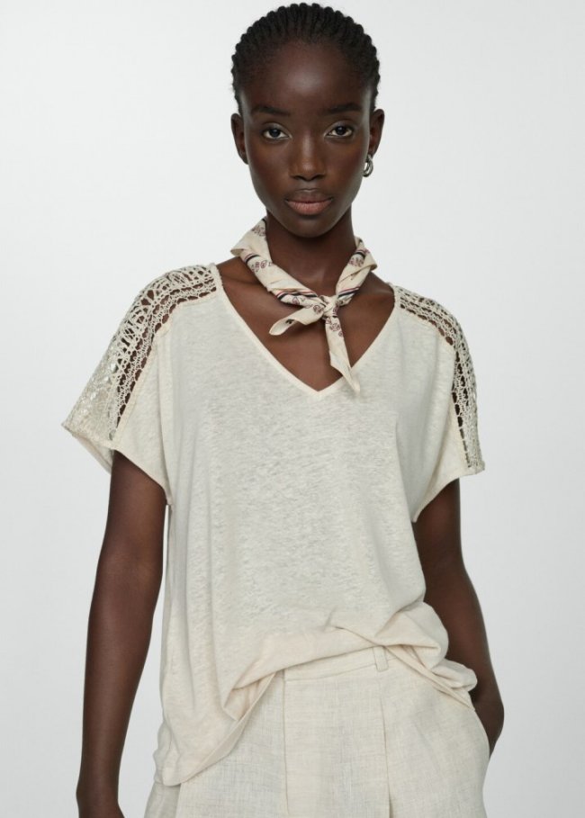 Mango Camiseta detalles calados - Arena