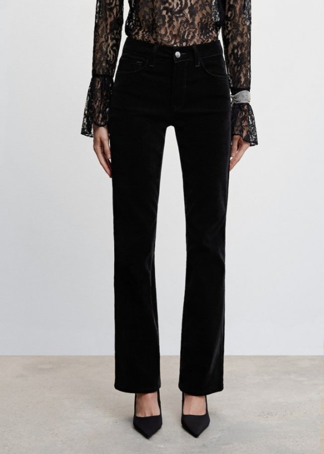 Mango Jeans flare tiro medio terciopelo - Negro