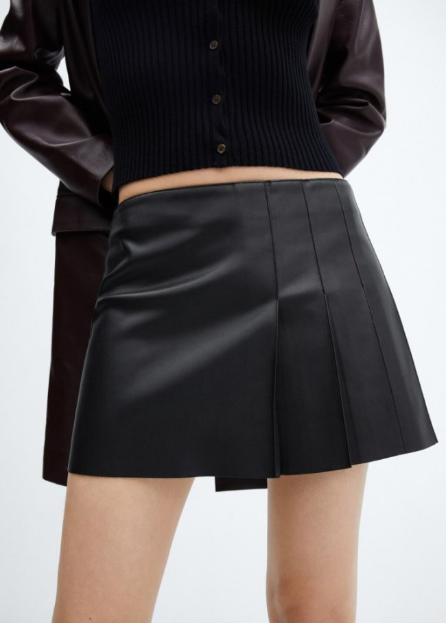 Mango Minifalda tablas efecto piel - Negro
