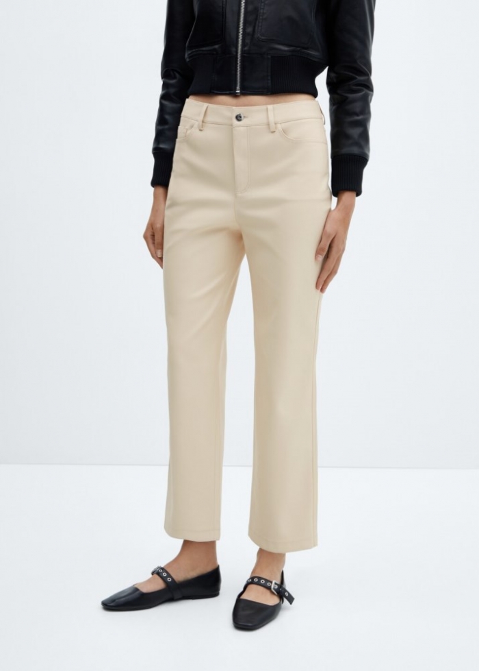 Mango Pantalón recto efecto piel - Crudo