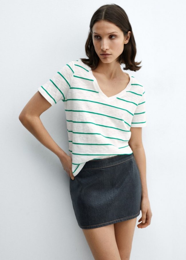 Mango Camiseta rayas cuello pico - Blanco