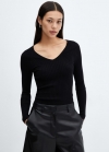 Mango Jersey canalé cuello pico - Negro