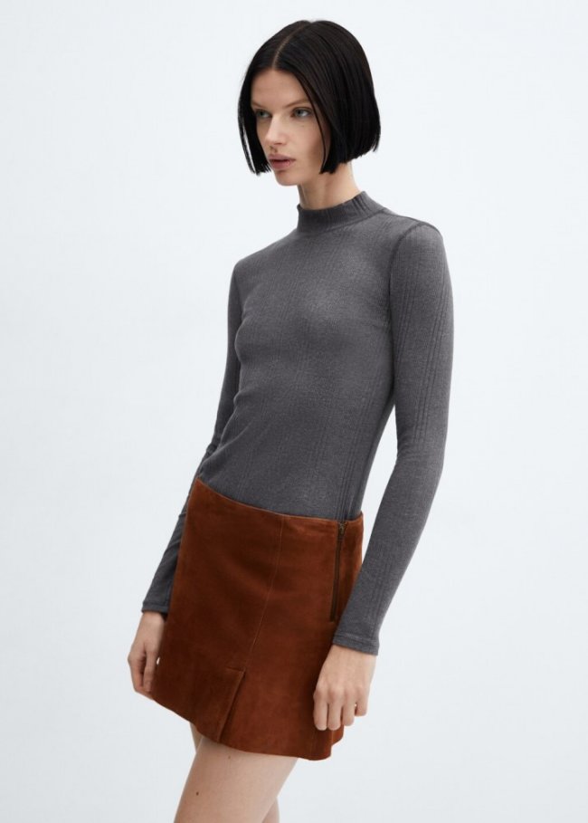 Mango Camiseta canalé cuello perkins - Gris
