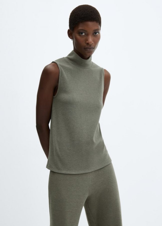 Mango Top punto cuello alto - Khaki