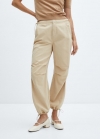 Mango Pantalón parachute - Arena