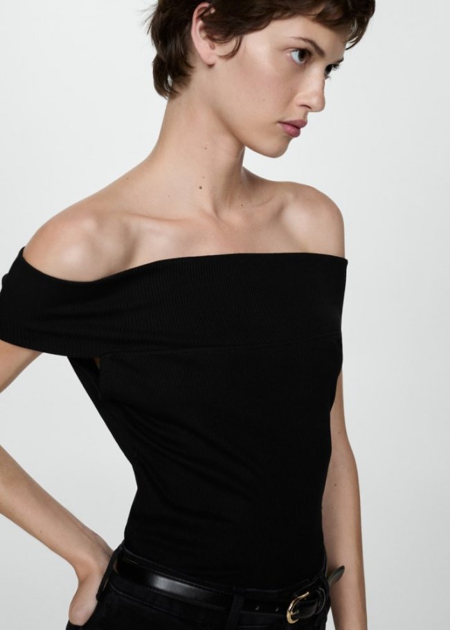 Mango Top hombros descubiertos - Negro