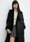 Mango Abrigo doble faz efecto piel - Negro