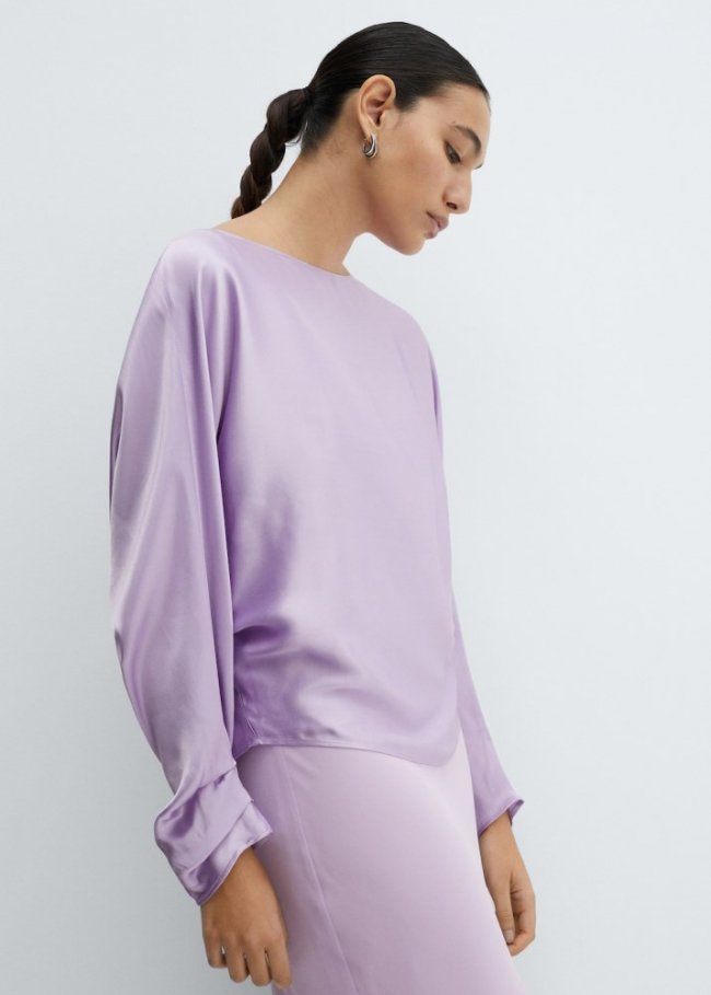 Mango Blusa satinada estilo capa - Lila