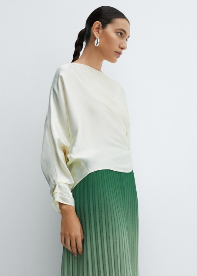 Mango Blusa satinada estilo capa - Verde pastel