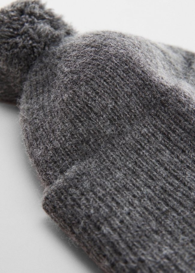 Mango Gorro punto pompón - Gris