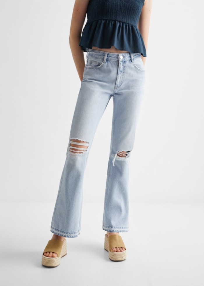 Mango Jeans flare rotos decorativos - Azul claro