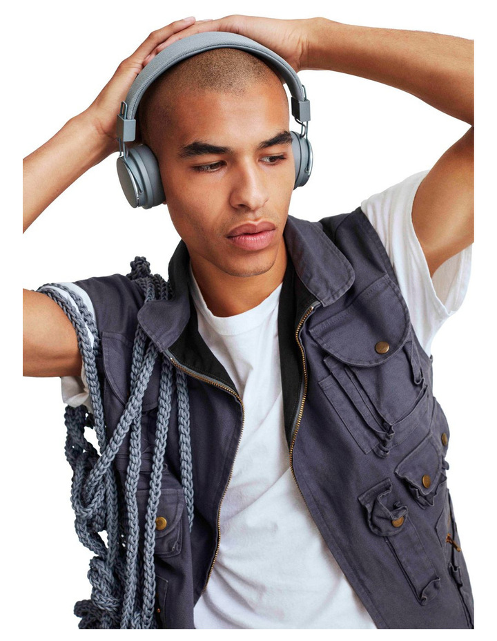 Plattan II Dark Grey Bluetooth On Ear Headphones Plattan II Dark Grey Bluetooth On Ear Headphones