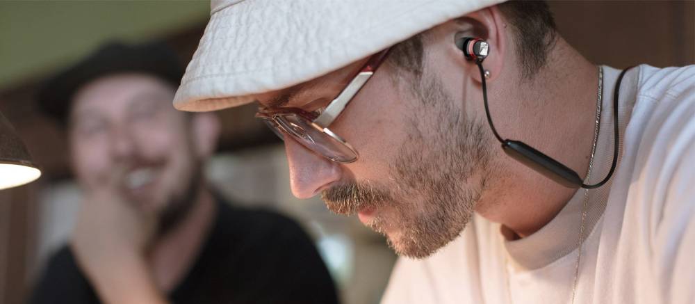 Sennheiser CX 120BT Bluetooth Headset (Black, Maroon, In the Ear)