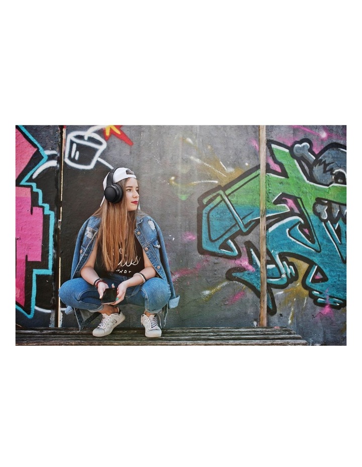 Deep Bass Black Wireless Headphones