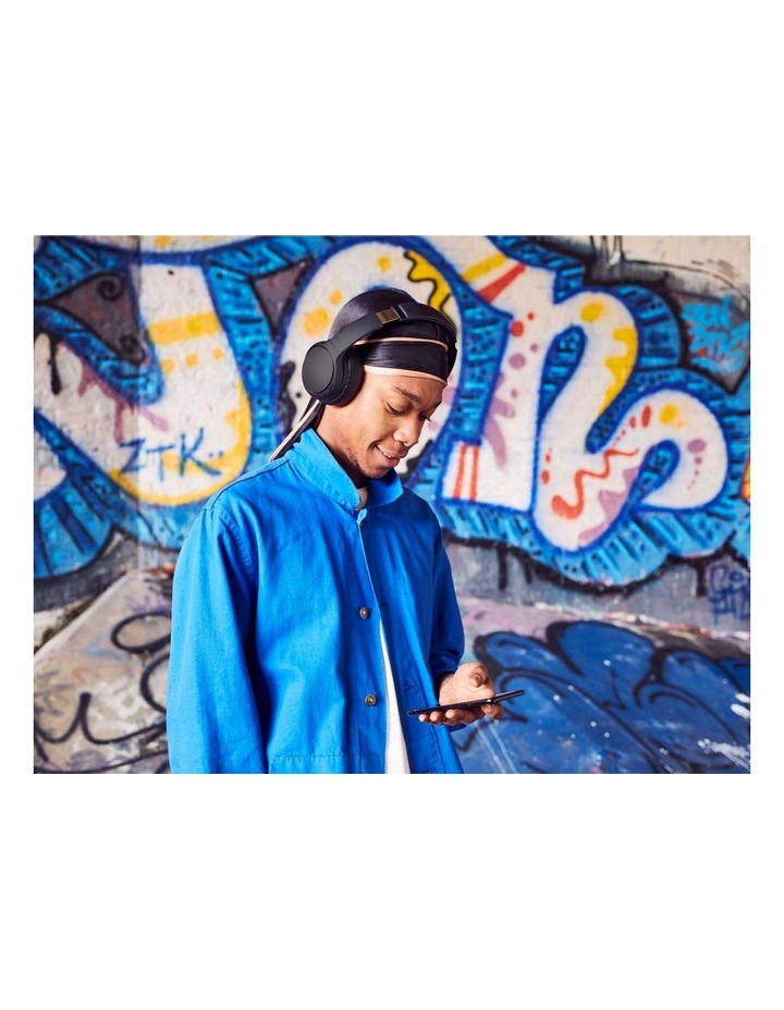 Deep Bass Black Wireless Headphones